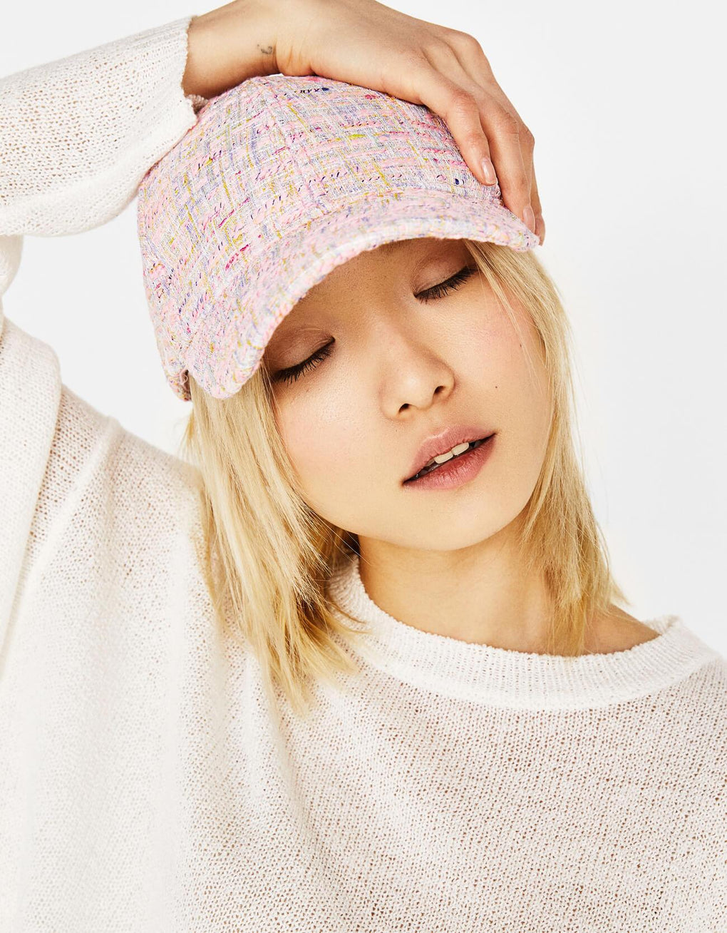 Round neck sweater