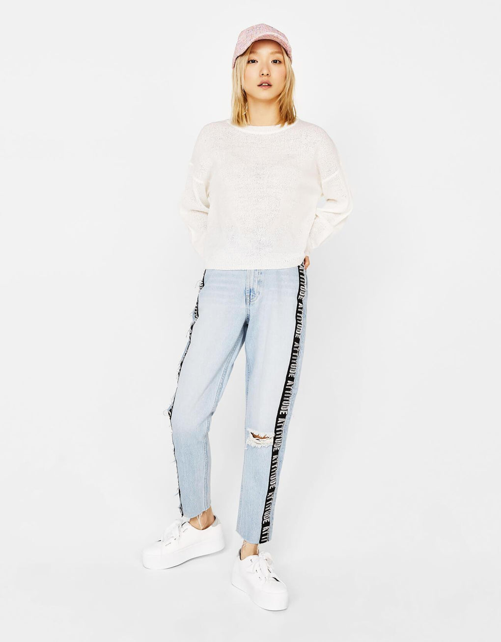 Round neck sweater